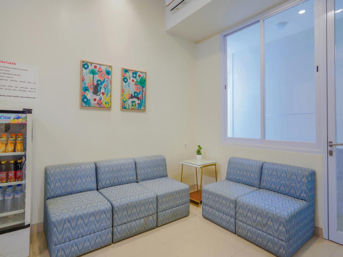 Super Oyo Capital O 90336 Olive Guest House Сурабая Екстериор снимка