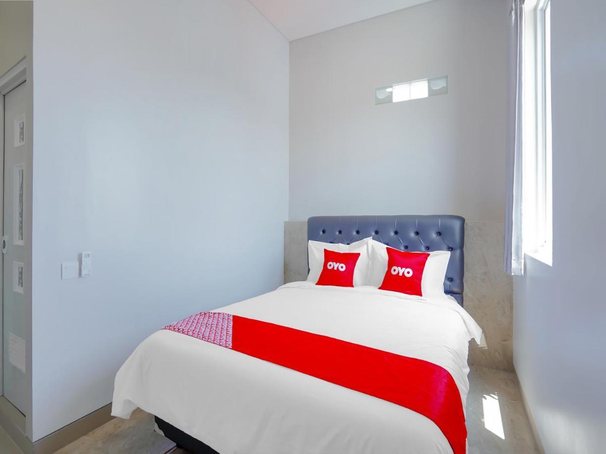 Super Oyo Capital O 90336 Olive Guest House Сурабая Екстериор снимка