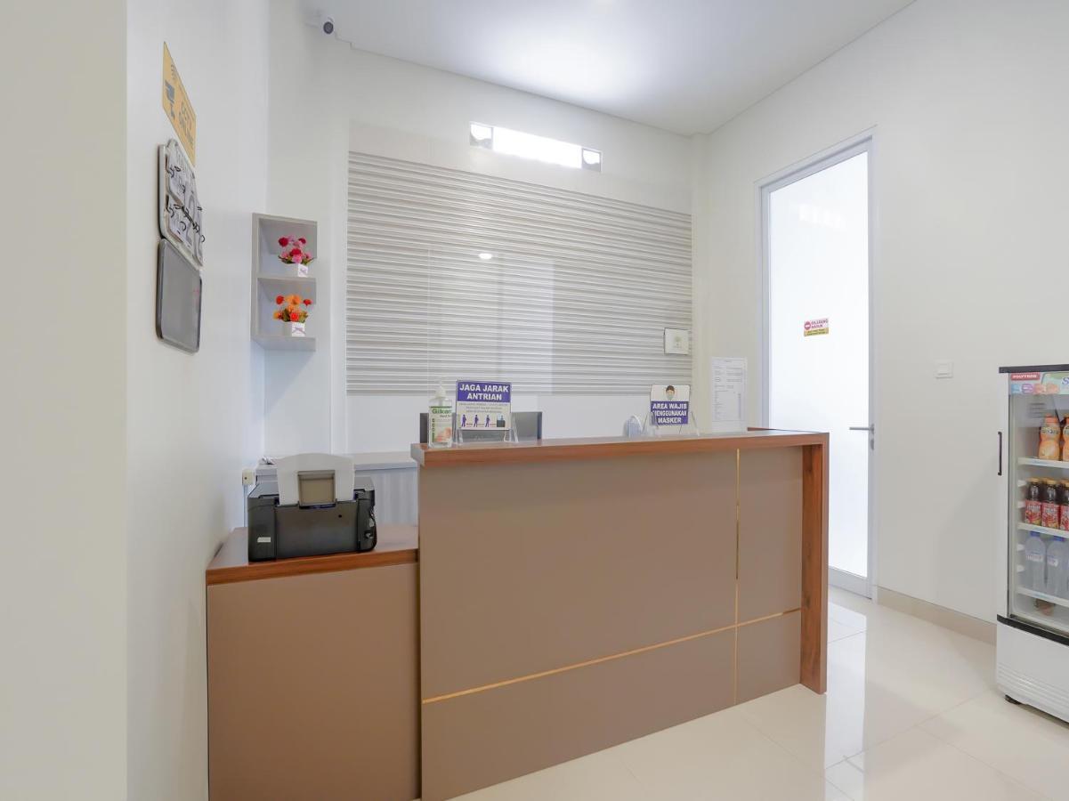 Super Oyo Capital O 90336 Olive Guest House Сурабая Екстериор снимка