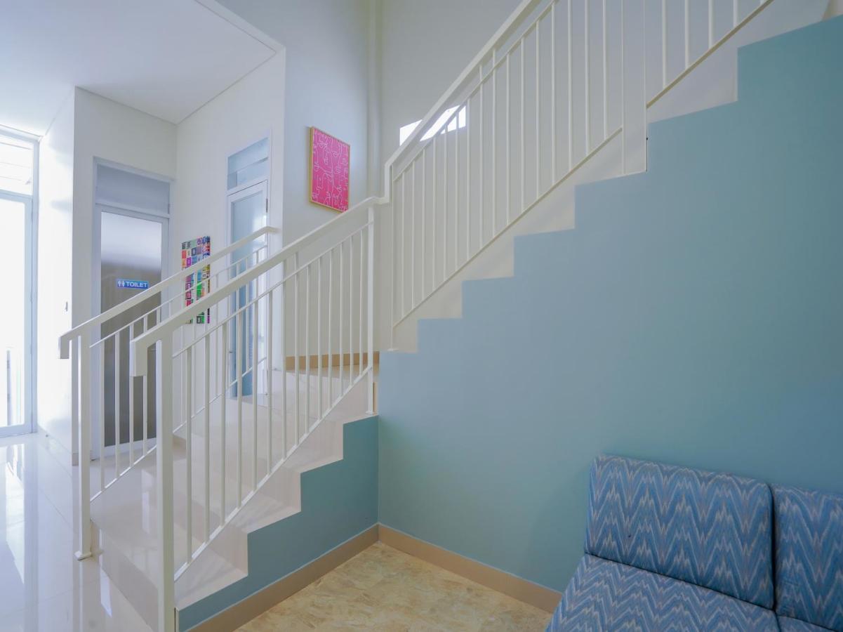 Super Oyo Capital O 90336 Olive Guest House Сурабая Екстериор снимка